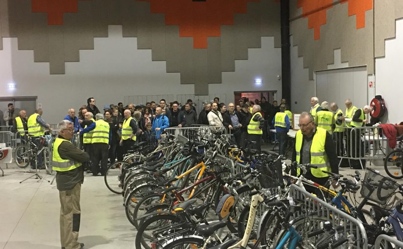 Bourse aux vélos organisée par l'association.